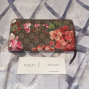 100% Authentic Gucci Bloom Pink Long Zip Wallet